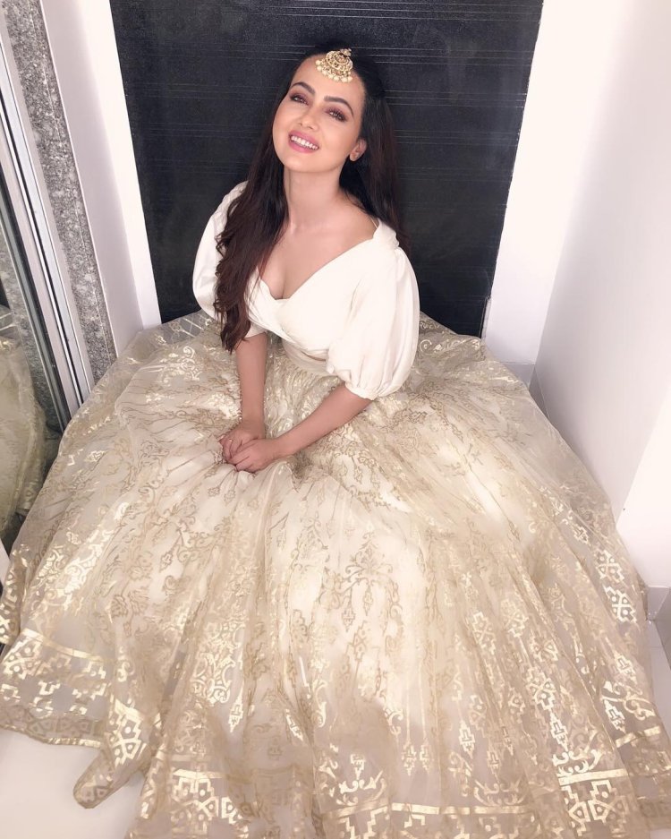 Happy Birthday Sana Khaan11