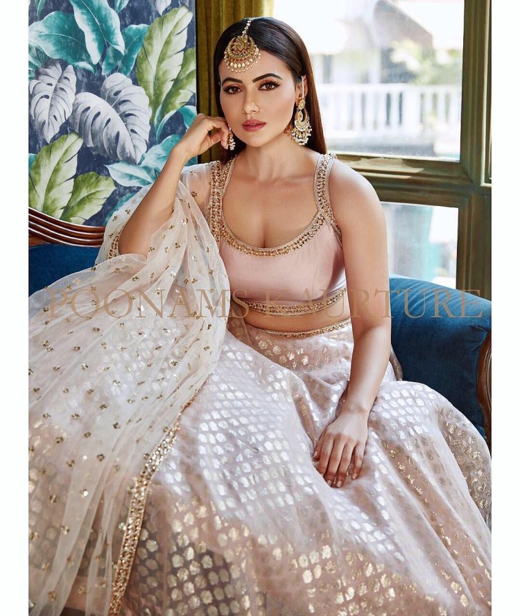 Happy Birthday Sana Khaan7