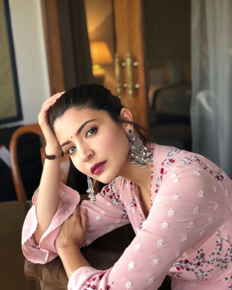 anushka sharma kurti online