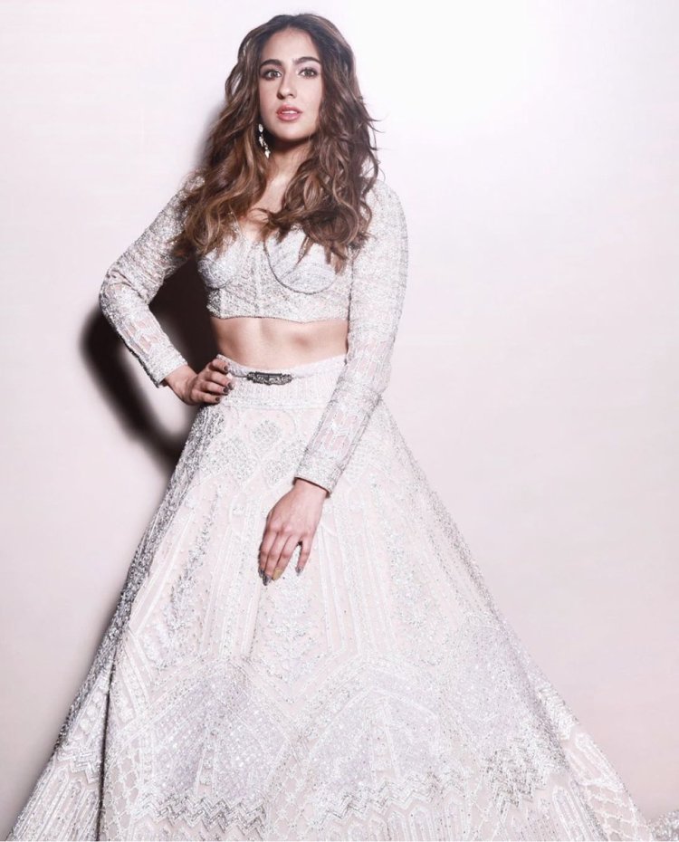 Bollywood Stars Who Were The Target Of Internet Tr