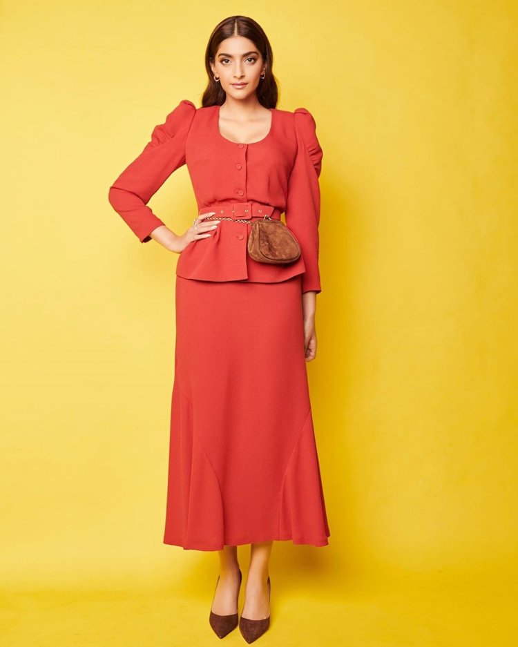 Sonam Kapoor Is The Epitome Of Style And Beauty1