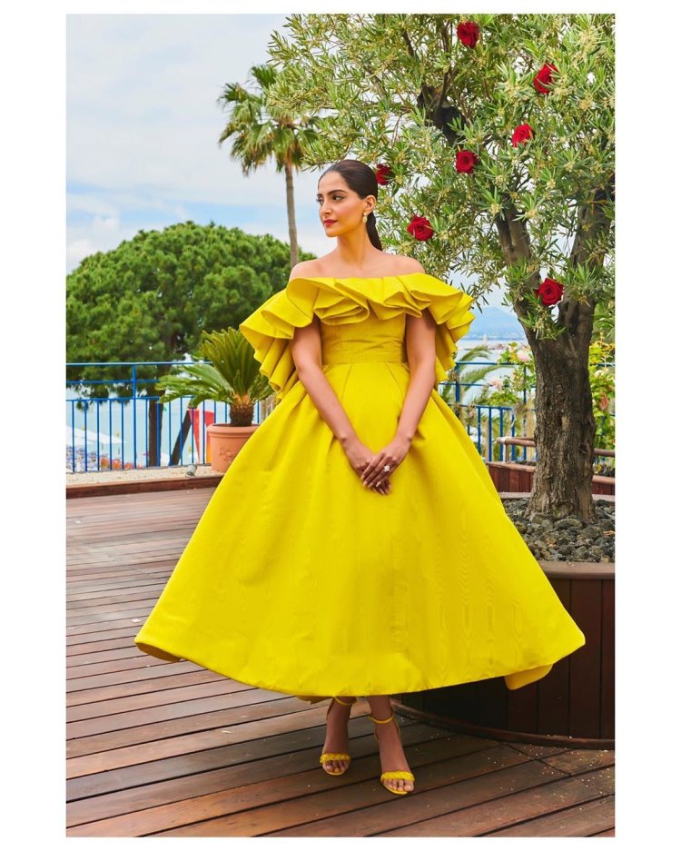 Sonam Kapoor Is The Epitome Of Style And Beauty11