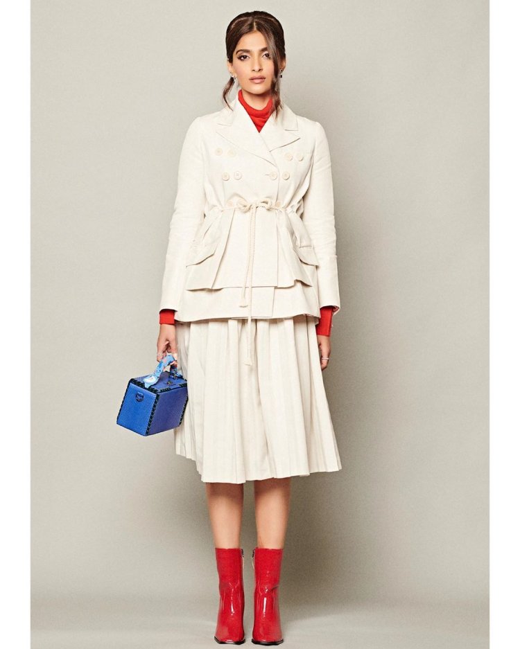 Sonam Kapoor Is The Epitome Of Style And Beauty2