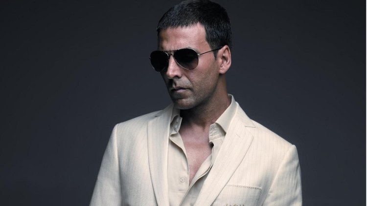 Akshay Kumar To Play Titular Role In Prithviraj Ch