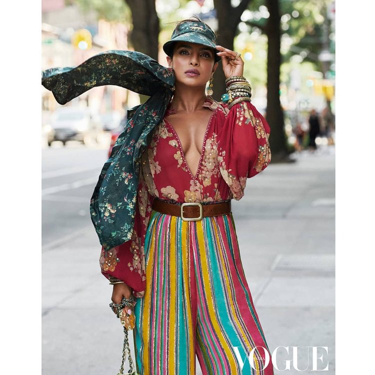 Priyanka Chopra 1 Dae7