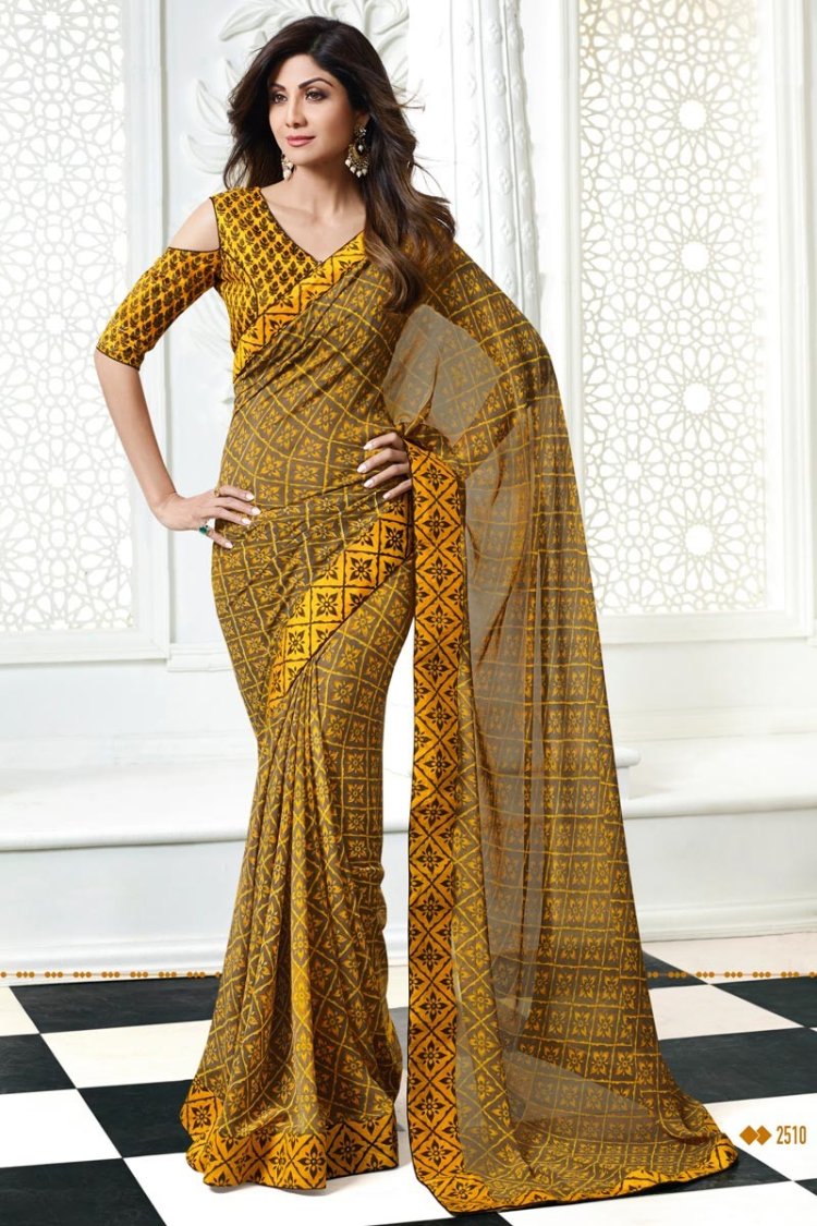 Anushka Sharma Kareena Kapoor Shows You How To Cho