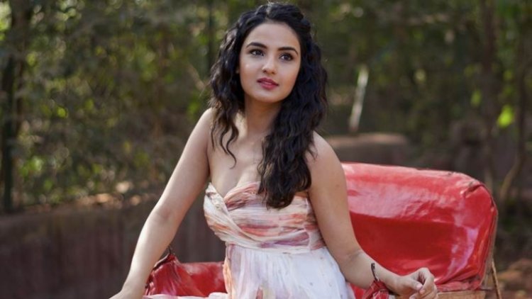 Freepressjournal Import 2017 02 C Jasmin Bhasin Fe