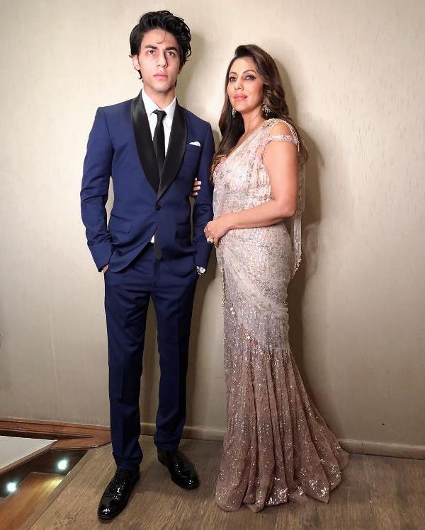 Gauri Khan With Aryan Khan 1