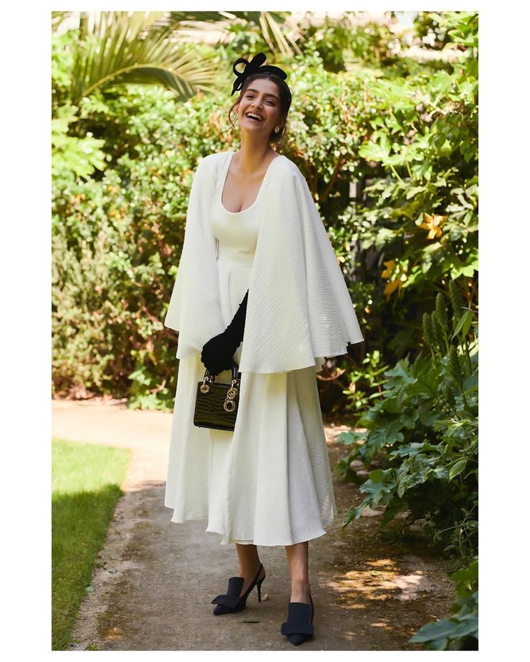 Sonam Kapoor Is The Epitome Of Style And Beauty9 5