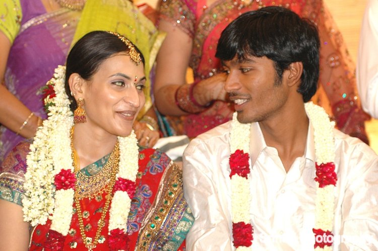 Dhanush Aishwarya Wedding Coverted Srihari Photogr