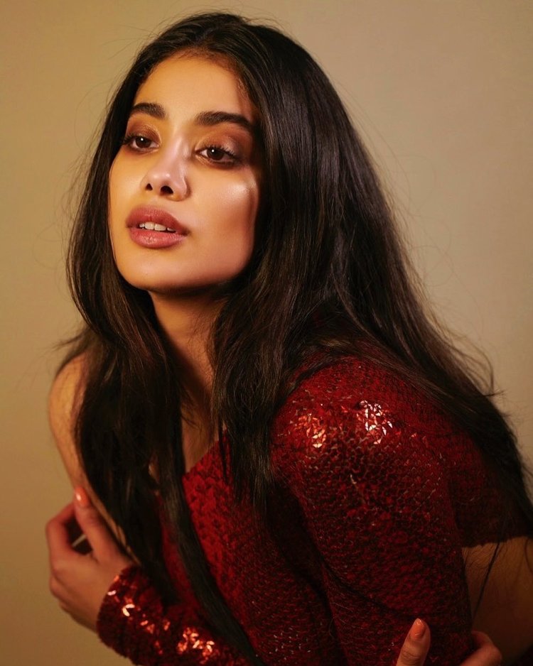 Bollywood Actresses Who Dad Link Up Rumors With Th