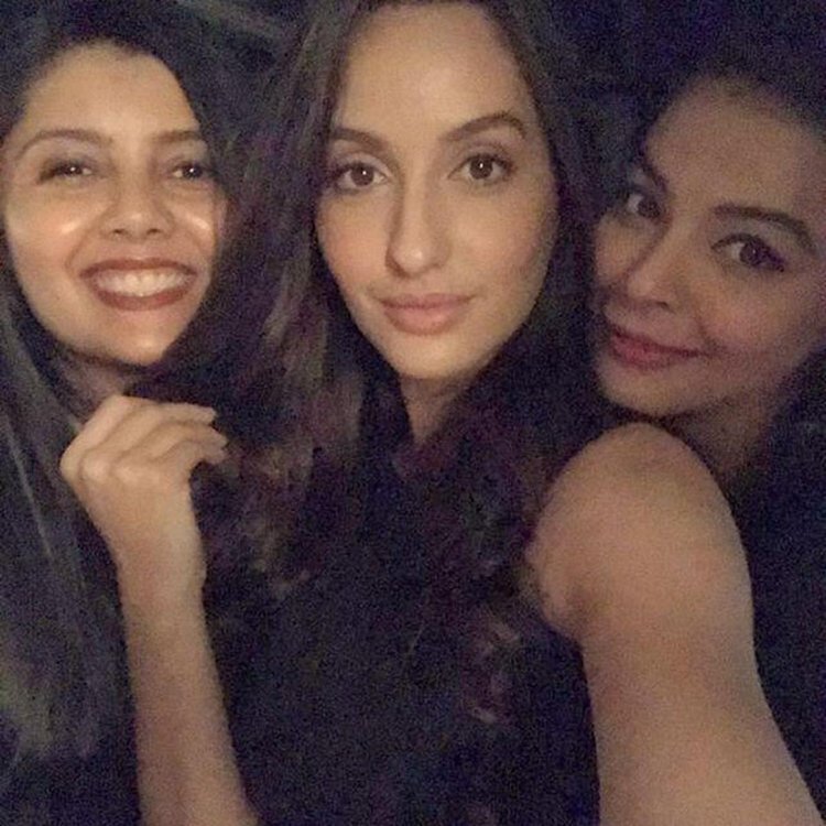 Nora Squad C0f1