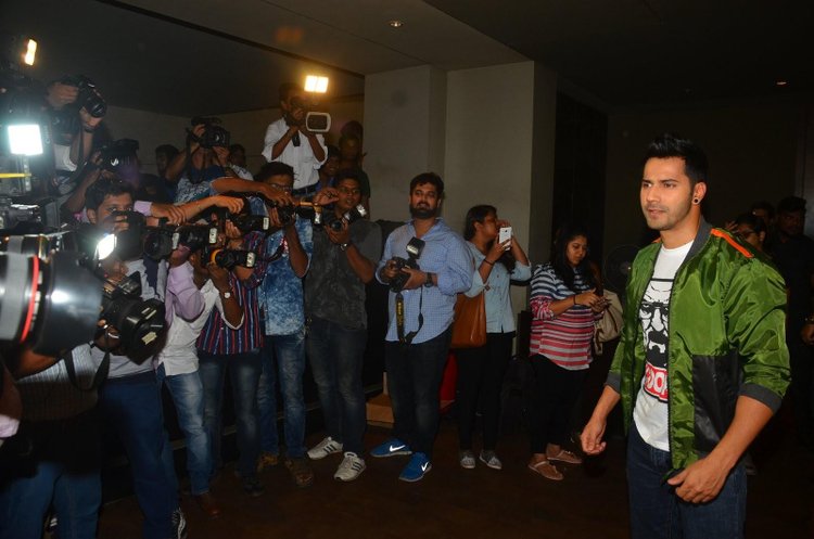 Bollywood Celebs Who Visited Theatres 5 F33c