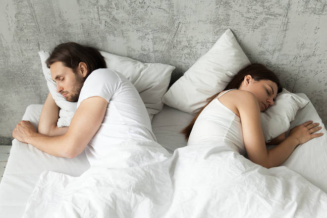 How Does These 8 Couple Sleep Positions Say About Your Relationship 