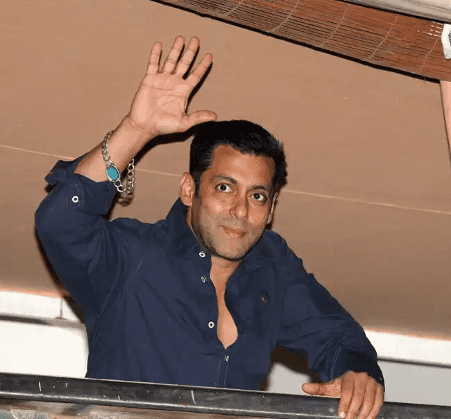 Bollywood Celebrities Who Have Bizarre Superstitio