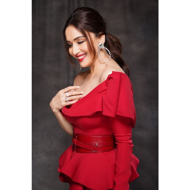 Madhuri Dixit Oozes Elegance And Glamour In A Yell