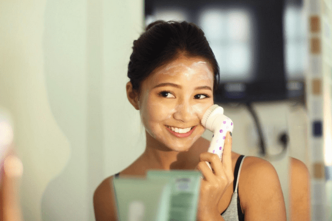 how to avoid blackheads naturally