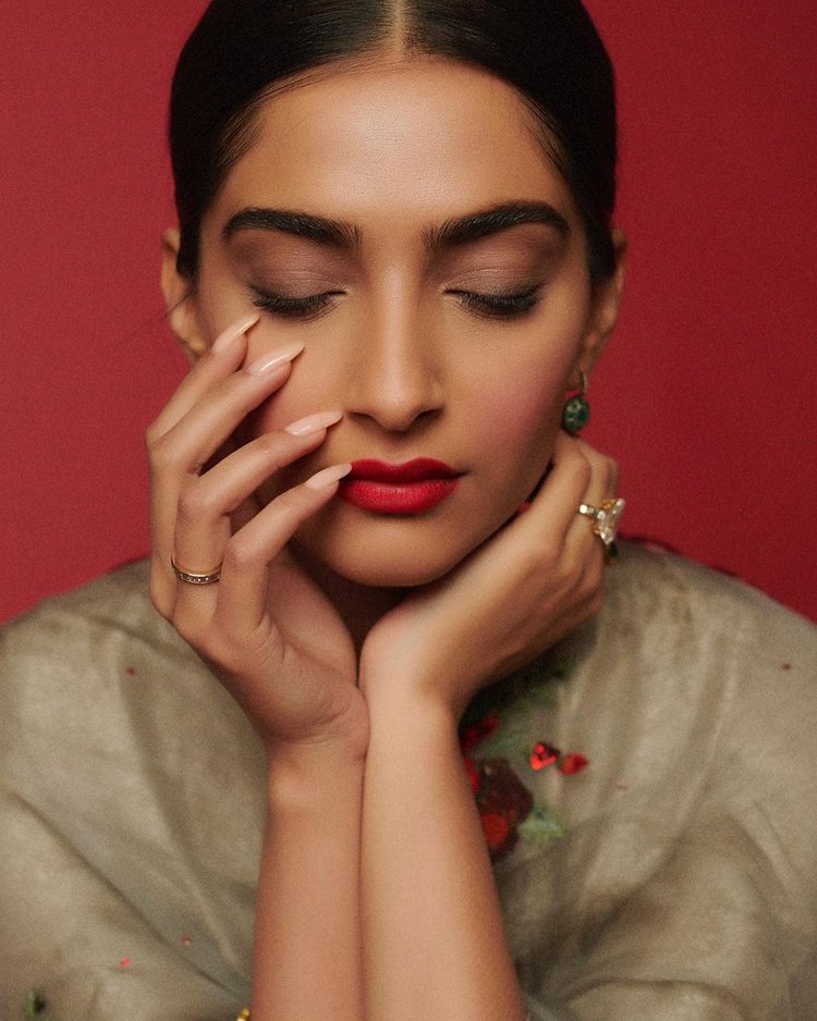 Sonam 9 0450