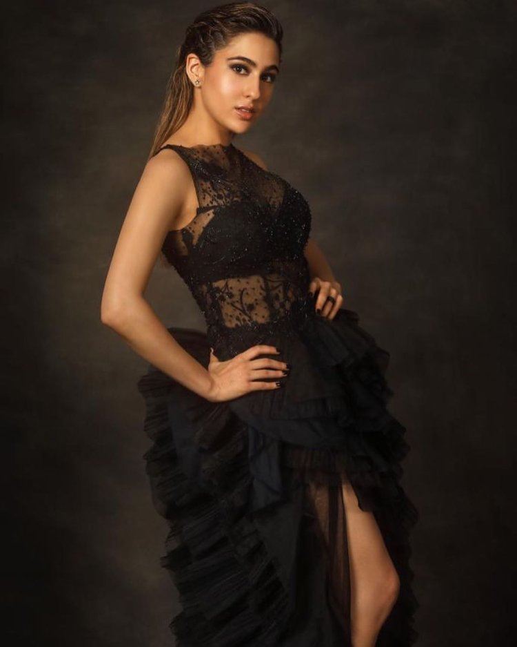 Sara Ali Khan Vogue Beauty Awards 2019 4