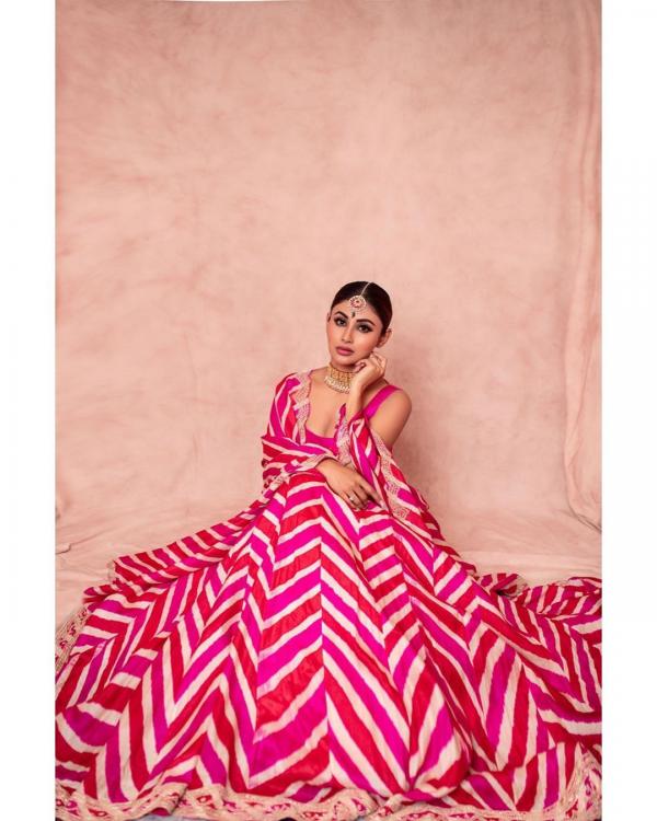 Mouni Roy 3