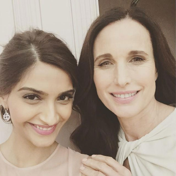 20 Precious Moments Of Hollywood And Bollywood Sta