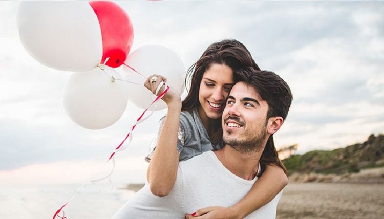 Romantic Couple 8022