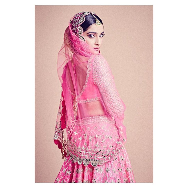 Sonam Kapoor Looks Divine In A Beautiful Pink Lehe