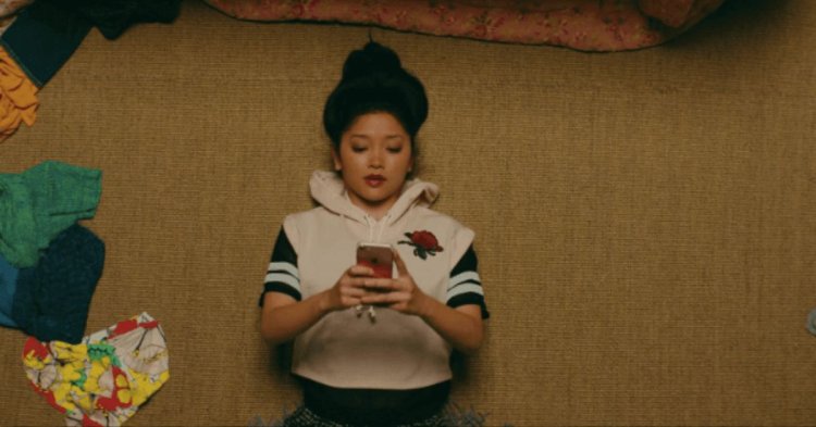 Signs to tell someone likes you more than you think 