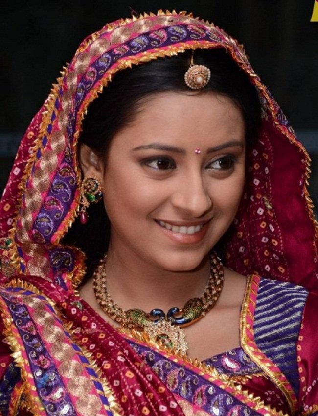 Pratyusha Banerjee starred the bride Anandi in the movie 8-year-old Bride