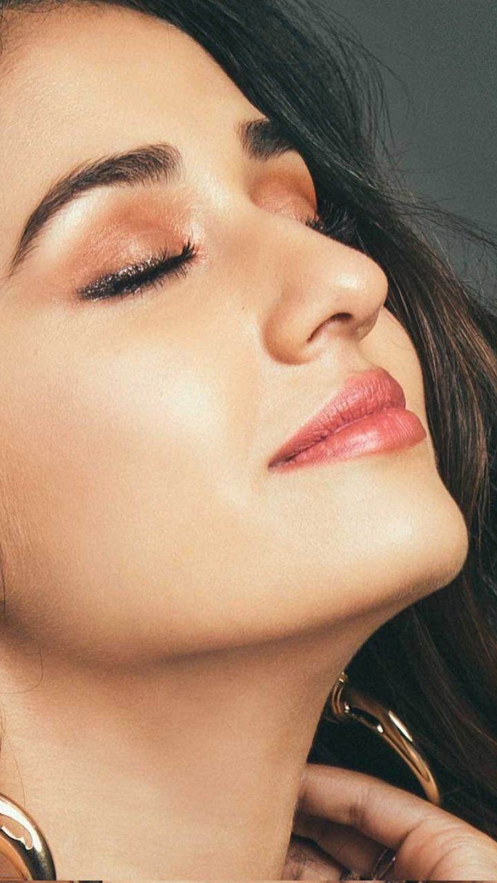 Gloss Compressed1 184a