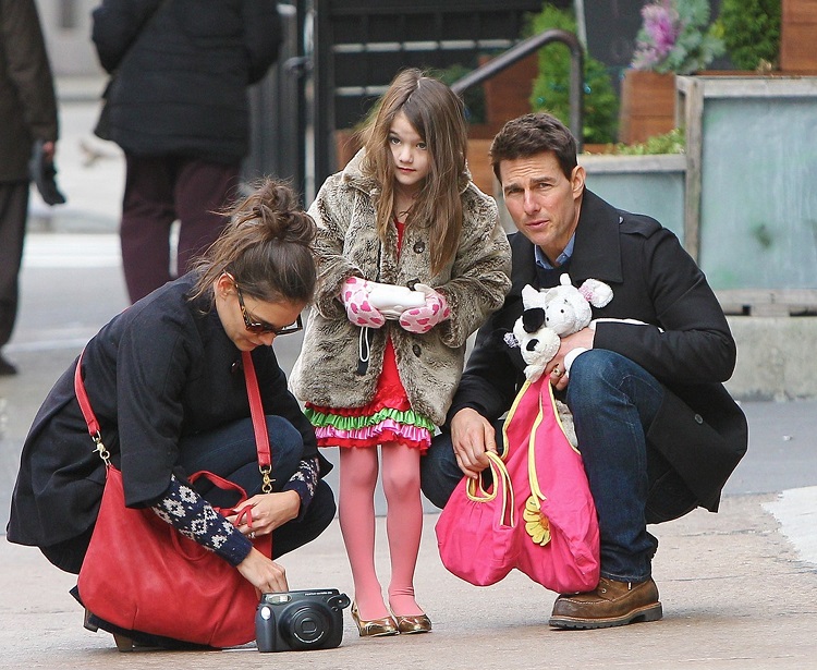 Tom Cruise, Katie Holmes, and the little princess ever lived happily together