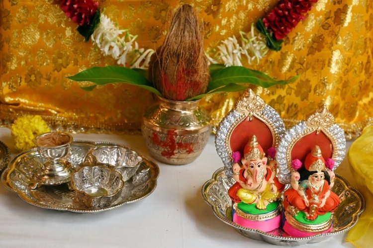 Amitabh Bachchan Diwali Puja At Home For Diwali