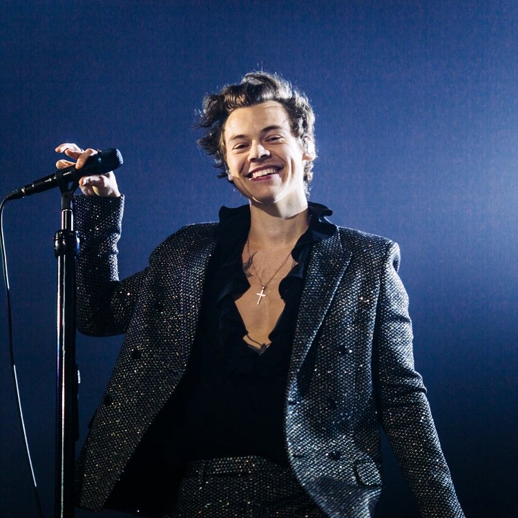 Harry Styles wore a Glitter Saint Laurent Suit in Paris 