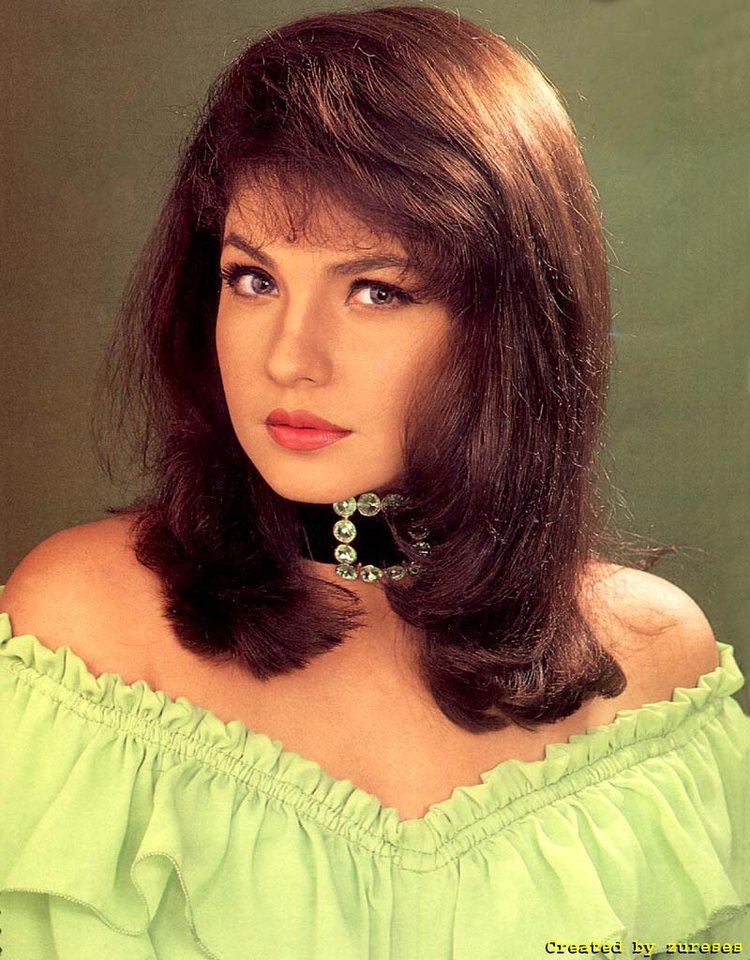 Pooja Bhatt