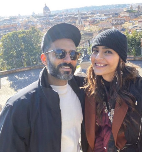 Anand Sonam best couple pics