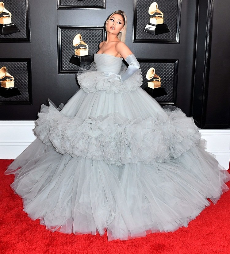 Best Red Carpet Looks At Grammys 2020: From Priyanka ...