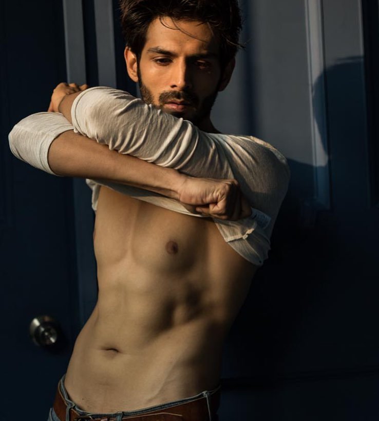 kartik aaryan bollywood hottest body