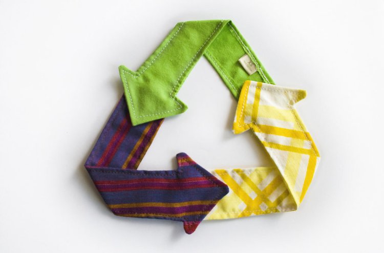 Recycle-Triangle-Cloth