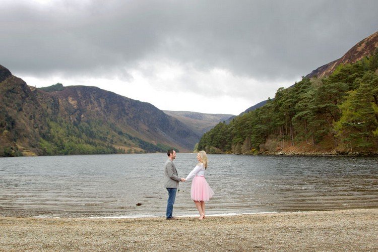 love-tips-for-boys-dating-at-the same-places