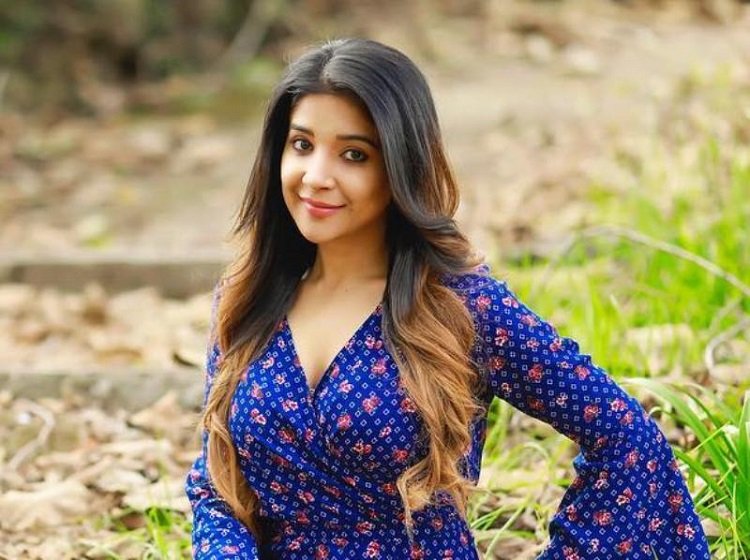 Sakshi Agarwal To Be Seen In Action Avatar In Her First Female-Centric