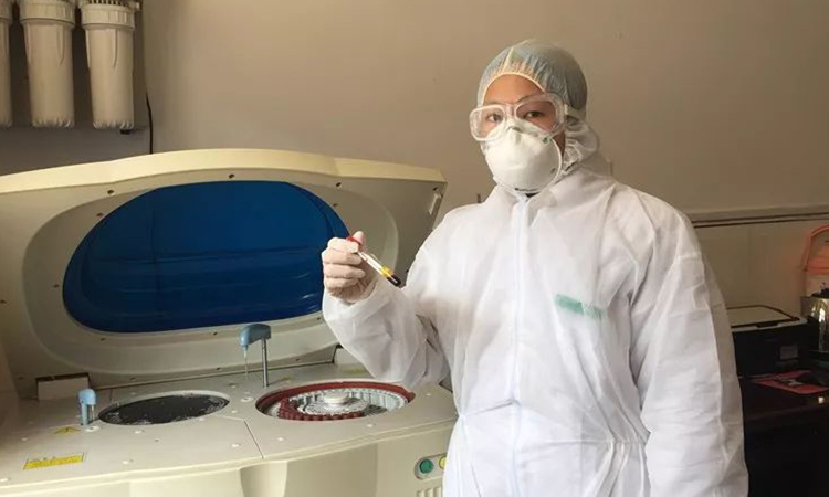 Gan-Ruyi-Focus-In-Testing-Blood