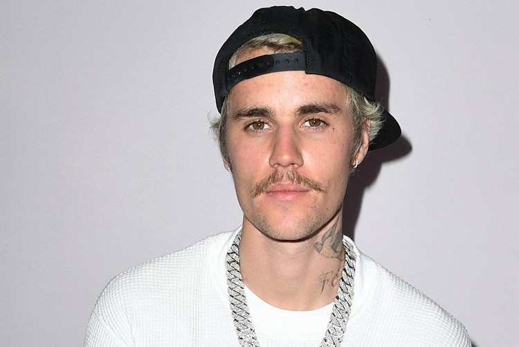 Justin-Bieber-With-Moustache