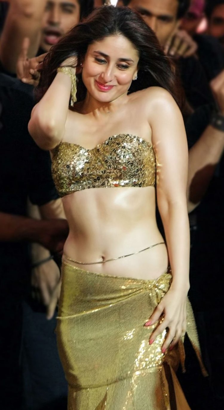 Kareena Kapoor In Bikini 7