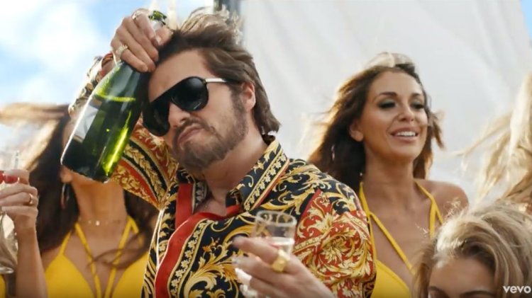 Taylor Swift The Man 2