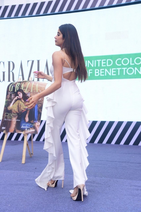 Janhvi Kapoor At Magazine Cover Launch 3