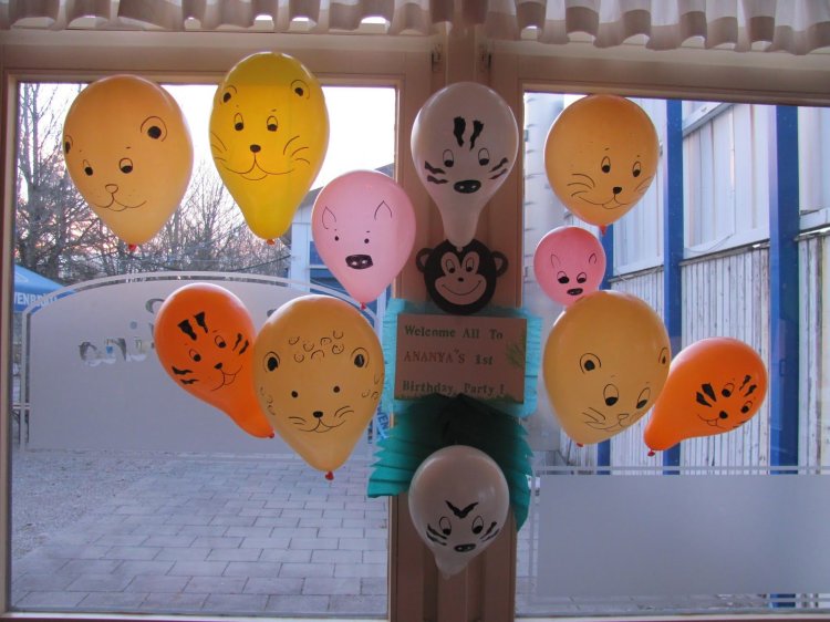 Balloon Women's Day Games For Ladies