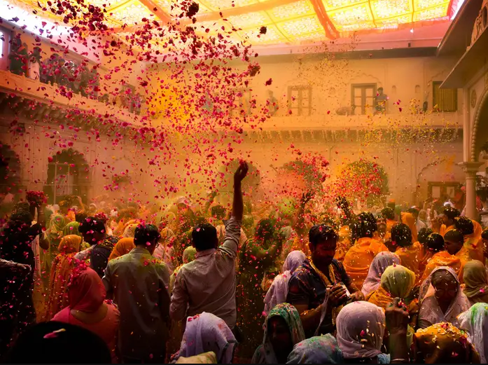 Holi coronavirus