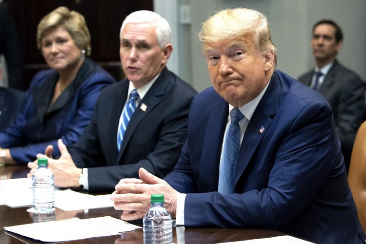 Covid 19 Us Cases Top 1000 Trump Promises Economic