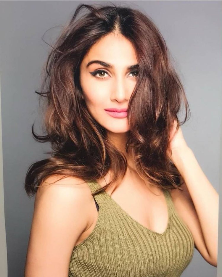 Vaani Kapoor 5