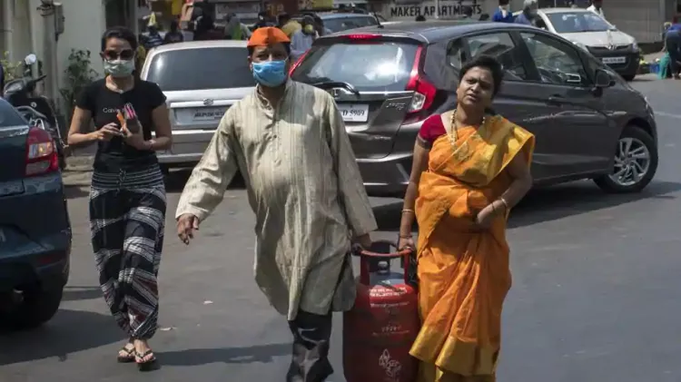 indians carry LPG